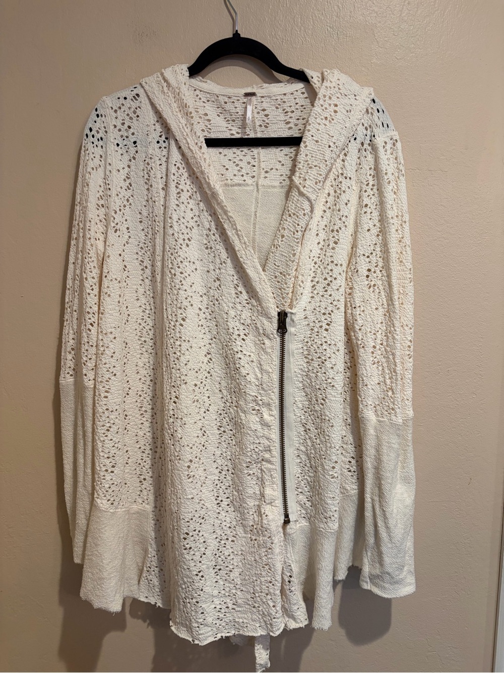 Free People Ivory Eyelet Hoodie w/ Zipper Front, Beachy and Lightweight, size S